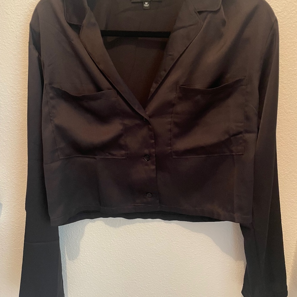 Kendall & Kylie Black  Satin Cropped Blazer